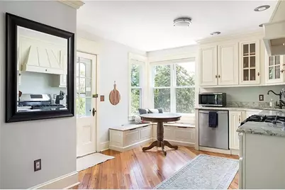 75 Green End Avenue #1, Middletown, RI 02842 - Photo 8
