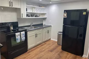400 Narragansett Pkwy, Warwick, RI 02888 - Photo 10
