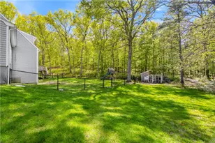 435 Maureen Cir, Burrillville, RI 02839 - Photo 4