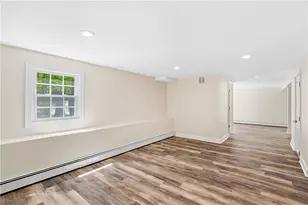 435 Maureen Cir, Burrillville, RI 02839 - Photo 18