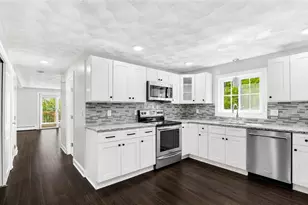 435 Maureen Cir, Burrillville, RI 02839 - Photo 10