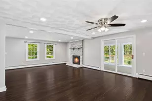 435 Maureen Cir, Burrillville, RI 02839 - Photo 14