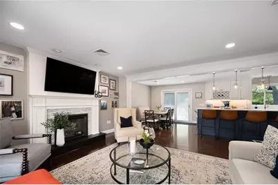 7 Robins Way, North Providence, RI 02904 - Photo 6