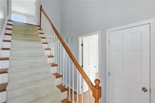 22 Roger Williams Ct, Portsmouth, RI 02871 - Photo 14