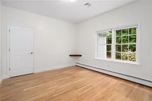 2197 Middle Rd, East Greenwich, RI 02818 - Photo 18