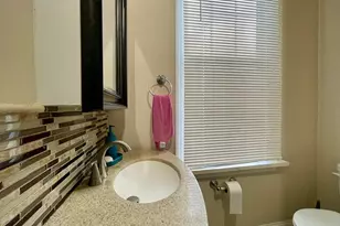 68 John St, Providence, RI 02906 - Photo 14