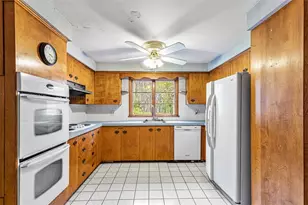 101 Cobble Hill Rd, Lincoln, RI 02865 - Photo 20