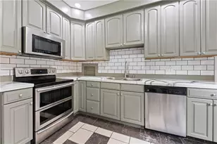 335 Blackstone St, Woonsocket, RI 02895 - Photo 6