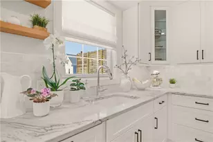 25 Rhode Island Ave, Newport, RI 02840 - Photo 20