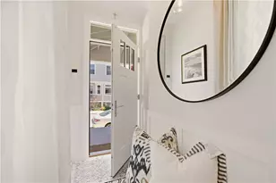 25 Rhode Island Ave, Newport, RI 02840 - Photo 8