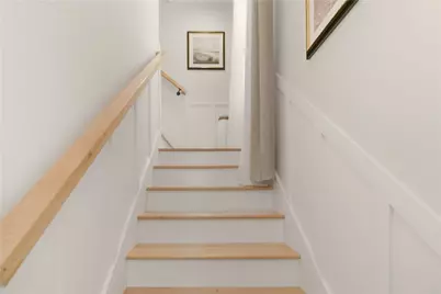 25 Rhode Island Avenue #2, Newport, RI 02840 - Photo 4