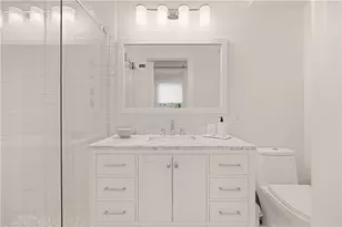 25 Rhode Island Ave, Newport, RI 02840 - Photo 24