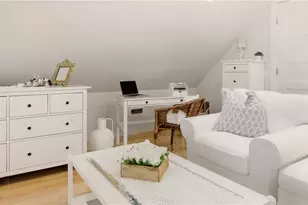 25 Rhode Island Ave, Newport, RI 02840 - Photo 32