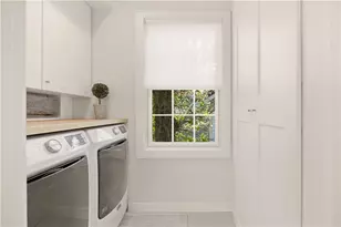 25 Rhode Island Ave, Newport, RI 02840 - Photo 40