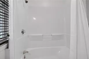 103 Burnside Ave, East Providence, RI 02915 - Photo 18
