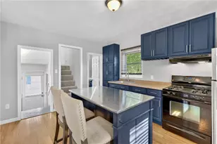 103 Burnside Ave, East Providence, RI 02915 - Photo 4