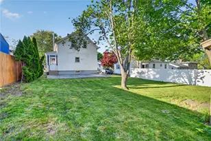 103 Burnside Ave, East Providence, RI 02915 - Photo 36