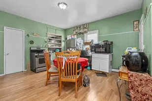 27 Greeley St, Providence, RI 02904 - Photo 16
