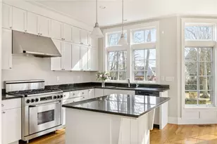 9 Ocean Lawn Ln, Newport, RI 02840 - Photo 20