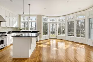 9 Ocean Lawn Ln, Newport, RI 02840 - Photo 18