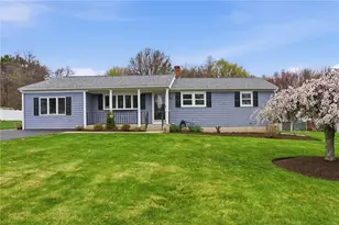 49 Roosevelt Dr, Bristol, RI 02809 - Photo 2