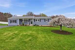 49 Roosevelt Dr, Bristol, RI 02809 - Photo 1