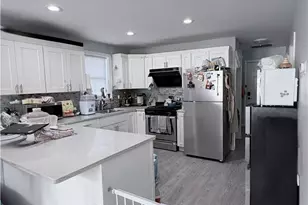 128 Rugby St, Providence, RI 02905 - Photo 12