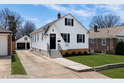 190 Wardlaw Avenue, Providence, RI 02908 - Photo 1