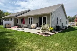 136 Country Meadow Ln, Glocester, RI 02814 - Photo 4