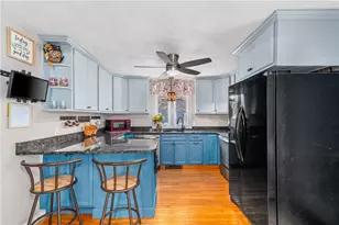 59 Belvedere Dr, Bristol, RI 02809 - Photo 8