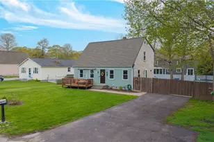 59 Belvedere Dr, Bristol, RI 02809 - Photo 2