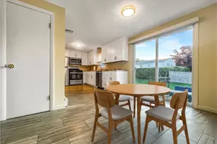 114 Birchwood Dr, Cranston, RI 02920 - Photo 6