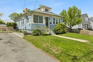 41 Ash Ave, Cranston, RI 02910 - Photo 2