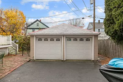 5 Elliot Place, Newport, RI 02840 - Photo 2