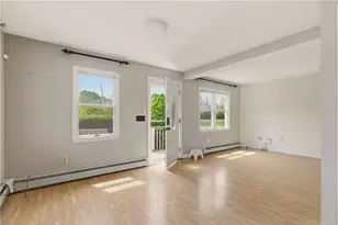 507 County Rd, Barrington, RI 02806 - Photo 12