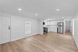 38 Torch Ln, Coventry, RI 02816 - Photo 6