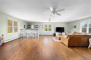 6 Country Rd, Warren, RI 02885 - Photo 18