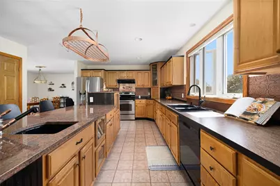6 Country Road, Warren, RI 02885 - Photo 8