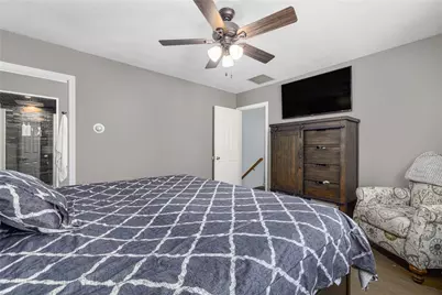 64 Long Court, Cranston, RI 02920 - Photo 18