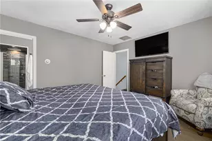 64 Long Ct, Cranston, RI 02920 - Photo 18