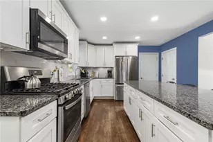 64 Long Ct, Cranston, RI 02920 - Photo 6