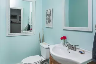 10 Burleigh St, Providence, RI 02904 - Photo 28