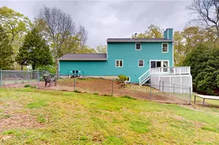 22 Ridgewood Dr, Scituate, RI 02857 - Photo 4