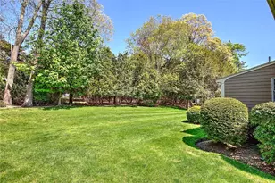 11 Henry Dr, Barrington, RI 02806 - Photo 32