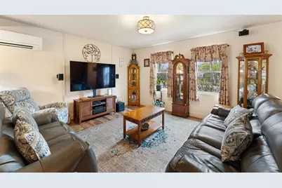 22 Barber Street, Putnam, CT 06260 - Photo 8