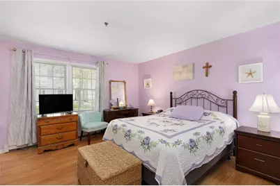 231 Maple Avenue #201, Newport, RI 02840 - Photo 18