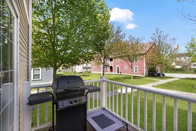 231 Maple Avenue #201, Newport, RI 02840 - Photo 32