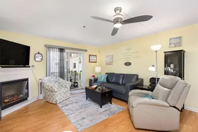 231 Maple Avenue #201, Newport, RI 02840 - Photo 12