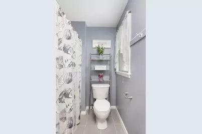 231 Maple Avenue #201, Newport, RI 02840 - Photo 22