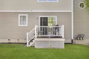 231 Maple Ave, Newport, RI 02840 - Photo 30